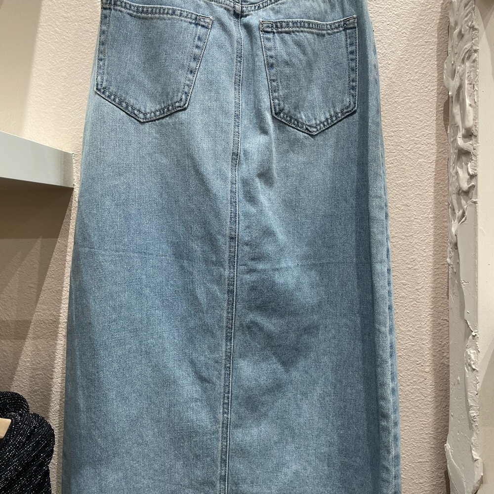 Just USA Light Blue Denim Skirt - Picture 2 of 5